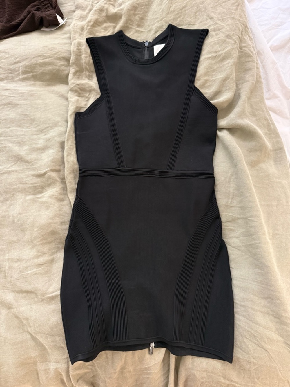 SAMSOE Black Structured Mini Dress